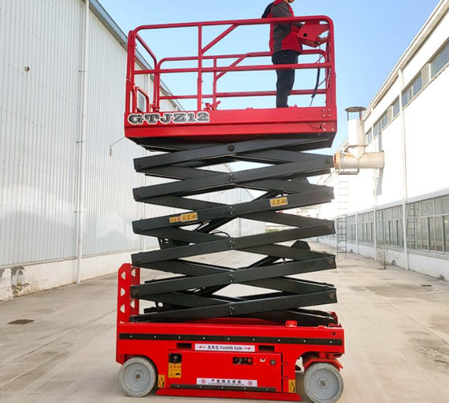 四川自行走移动式升降机